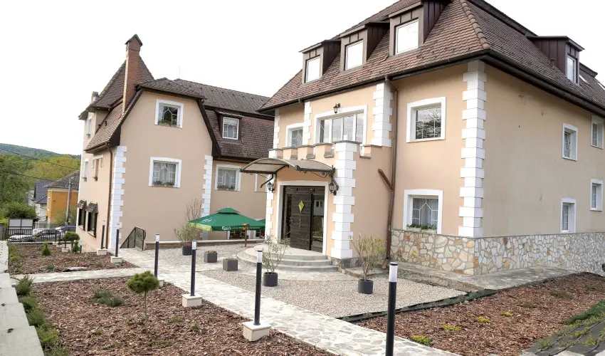 Kikelet Club Hotel Miskolctapolca - P�nk�sd