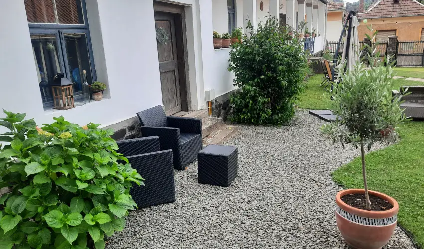 Kiskilenc Vendghz Szarvask - Pnksd (min. 2 j)