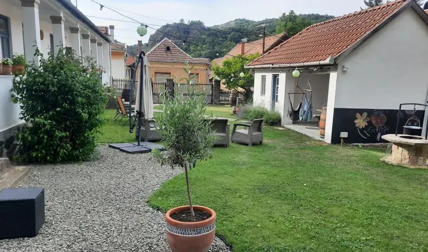 Kiskilenc Vendghz Szarvask - Pnksd (min. 2 j)