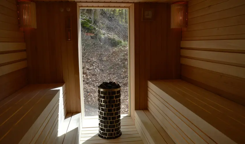 Kkapu Vadszkastly s Hotel & Apartments Nagyhuta - Pnksd (min. 2 j)