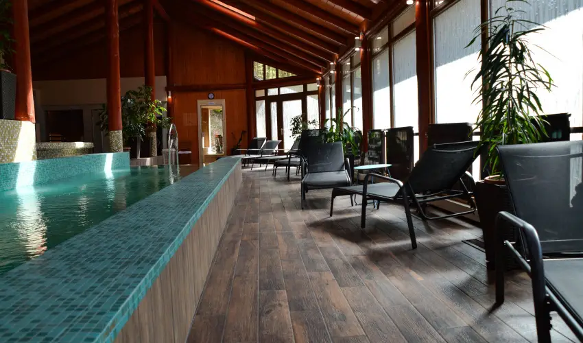 Kkapu Vadszkastly s Hotel & Apartments Nagyhuta - Pnksd (min. 2 j)