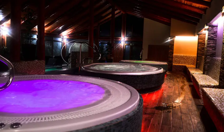 Kkapu Vadszkastly s Hotel & Apartments Nagyhuta - Pnksd (min. 2 j)