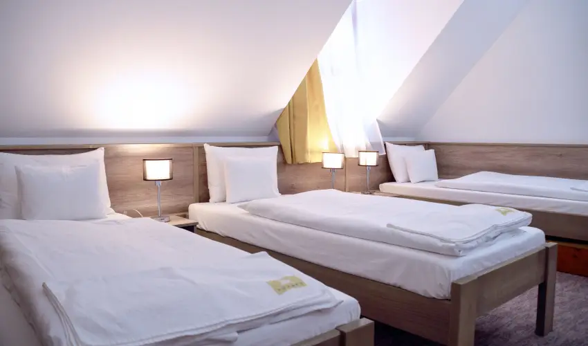 Kkapu Vadszkastly s Hotel & Apartments Nagyhuta - Pnksd (min. 2 j)