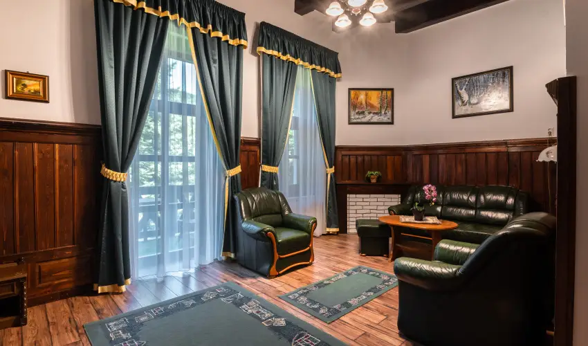 Kkapu Vadszkastly s Hotel & Apartments Nagyhuta - Pnksd (min. 2 j)