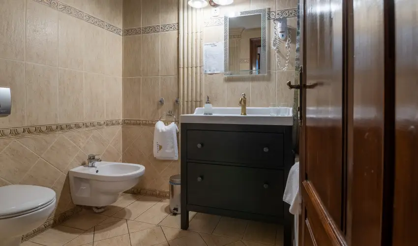 Kkapu Vadszkastly s Hotel & Apartments Nagyhuta - Pnksd (min. 2 j)