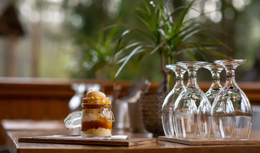 Kkapu Vadszkastly s Hotel & Apartments Nagyhuta - Pnksd (min. 2 j)