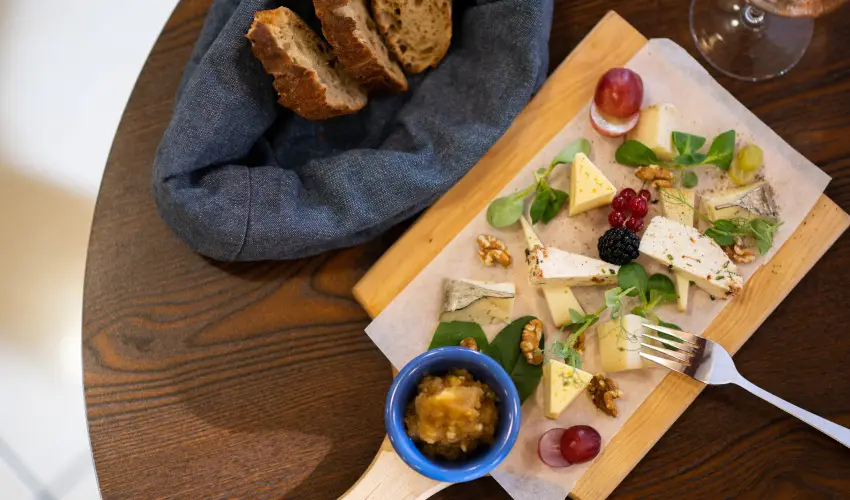 Kkapu Vadszkastly s Hotel & Apartments Nagyhuta - Pnksd (min. 2 j)