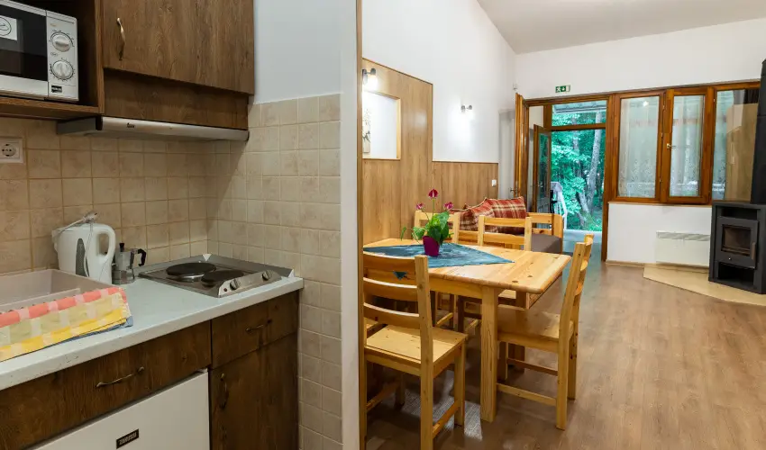 Kkapu Vadszkastly s Hotel & Apartments Nagyhuta - Pnksd (min. 2 j)