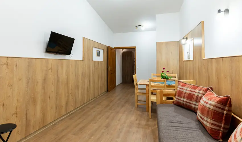 Kkapu Vadszkastly s Hotel & Apartments Nagyhuta - Pnksd (min. 2 j)