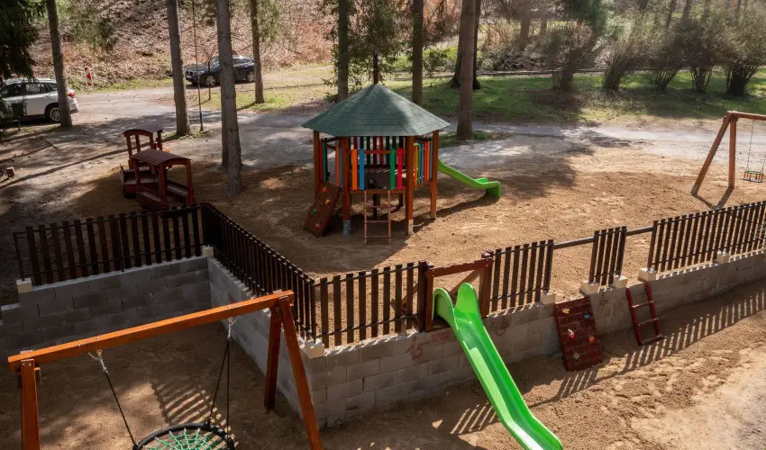 Kkapu Vadszkastly s Hotel & Apartments Nagyhuta - Pnksd (min. 2 j)