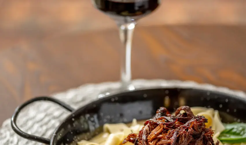 Kkapu Vadszkastly s Hotel & Apartments Nagyhuta - Pnksd (min. 2 j)