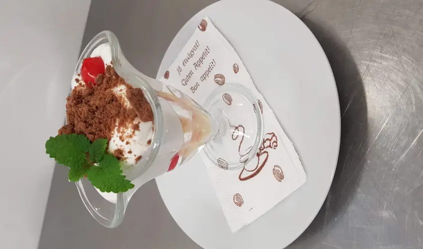 Komfort Hotel Platn Harkny - Pnksd 