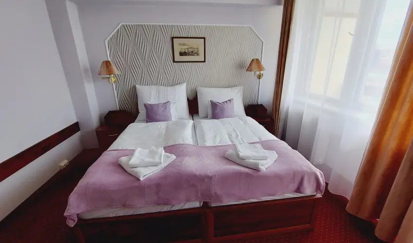 Komfort Hotel Platn Harkny - Pnksd 