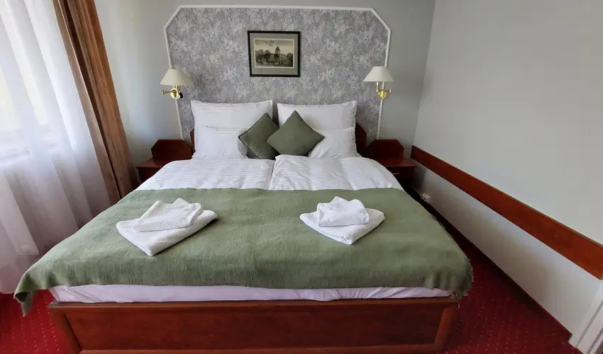 Komfort Hotel Plat�n Hark�ny - P�nk�sd 