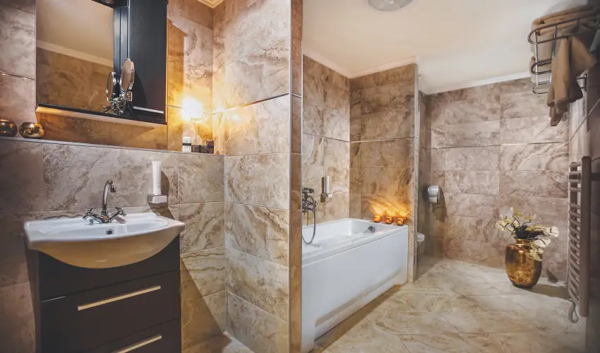 Koml Hotel Gyula - Pnksd (min. 2 j)