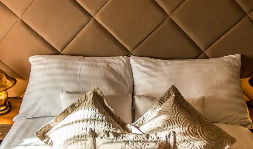 Koml Hotel Gyula - Pnksd (min. 2 j)