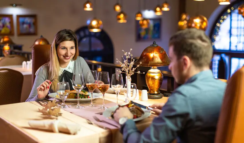 Koml Hotel Gyula - Pnksd (min. 2 j)