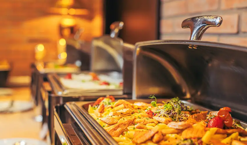 Koml Hotel Gyula - Pnksd (min. 2 j)