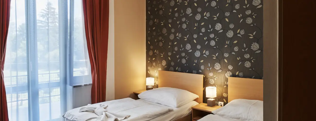 Korona Hotel Harkny Harkny - Pnksd