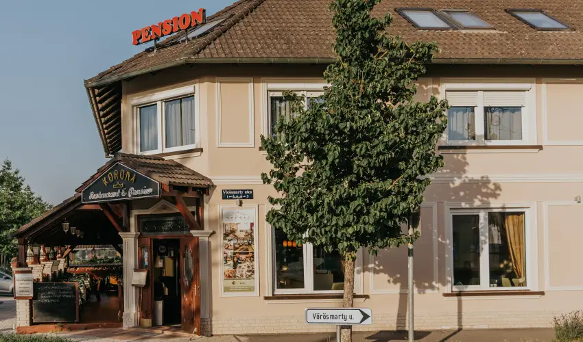 Korona Panzió és Étterem Hévíz - Pünkösd - teljes előrefizetéssel