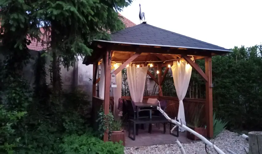 K�szeghegyalja Vend�gh�z Horv�tzsid�ny - P�nk�sd (min. 2 �j)