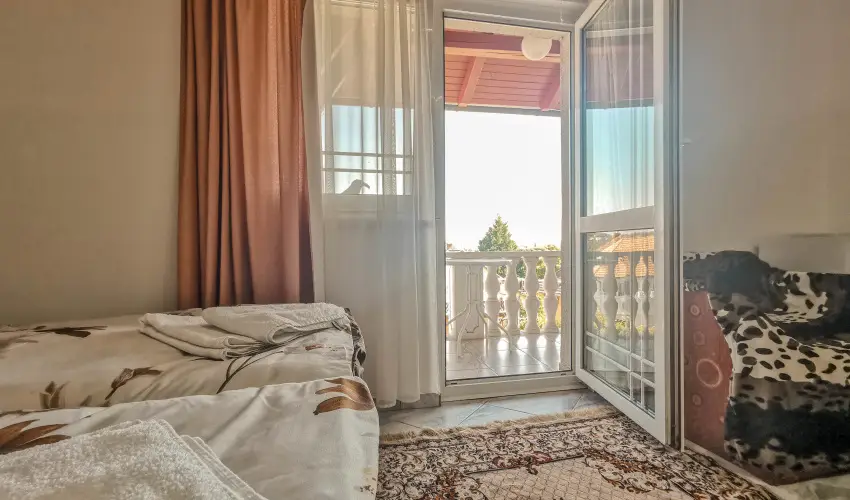 Kristly Apartman Hvz - Pnksd (min. 2 j)