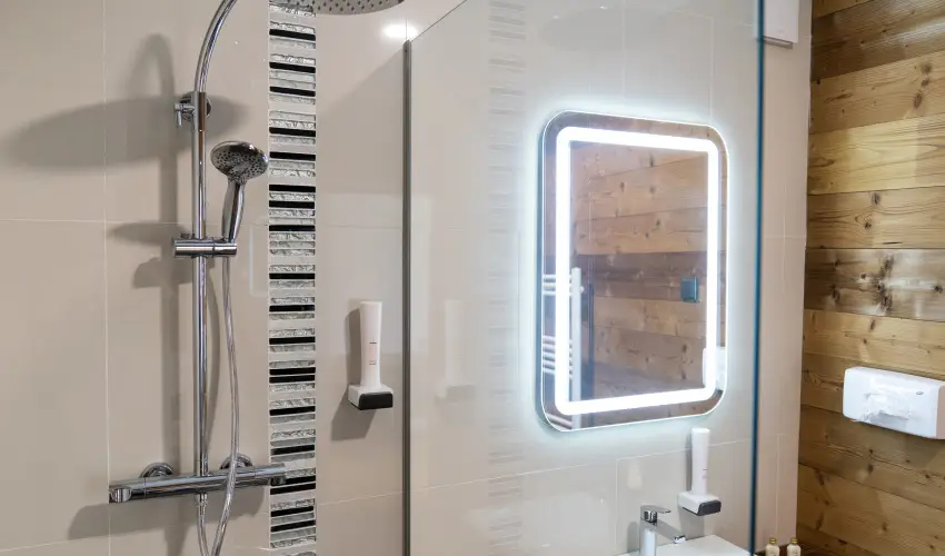 Krist�ly Hotel Konferencia & Wellness Ajka - P�nk�sd