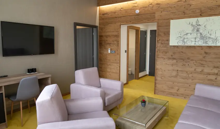 Krist�ly Hotel Konferencia & Wellness Ajka - P�nk�sd