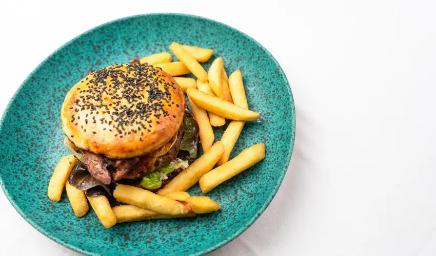 Kristly Imperial Hotel Tata - Pnksd