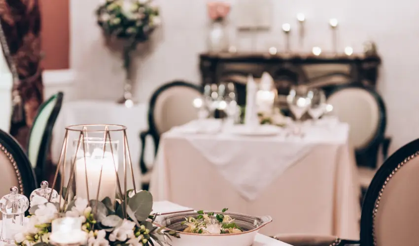 Kristly Imperial Hotel Tata - Pnksd