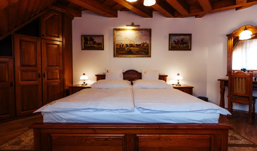 Kulacs Csrda & Panzi Eger - Pnksd (min. 2 j)