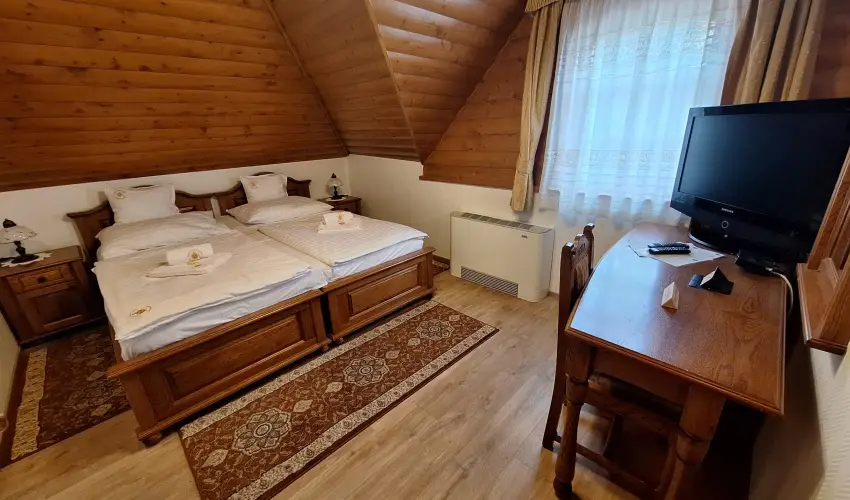 Kulacs Csrda & Panzi Eger - Pnksd (min. 2 j)