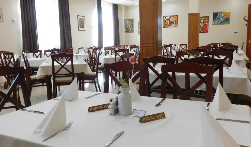 Hotel Kumnia Kisjszlls - Pnksd