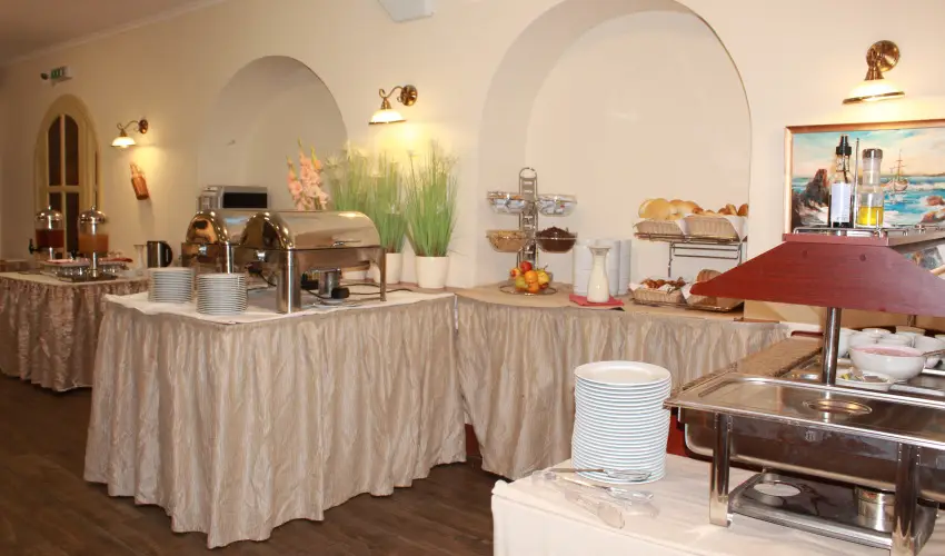 Land-Plan Hotel & Restaurant T�lt�stava - P�nk�sd 