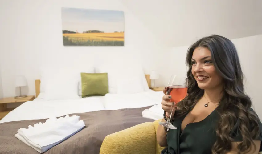 Land-Plan Hotel & Restaurant T�lt�stava - P�nk�sd 