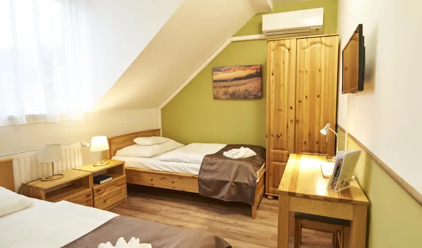 Land-Plan Hotel & Restaurant T�lt�stava - P�nk�sd 