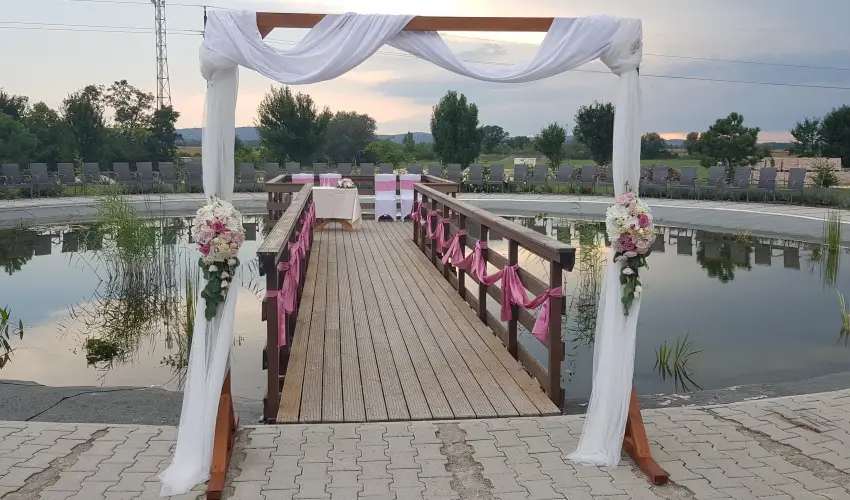 Land-Plan Hotel & Restaurant T�lt�stava - P�nk�sd 