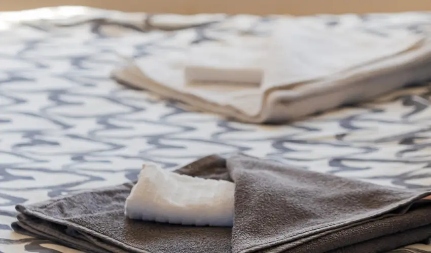 Lank�s Vend�gh�z Holl�k� - P�nk�sd