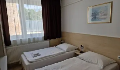 Lencs�s Apartmanh�z Apartmanok Sopron