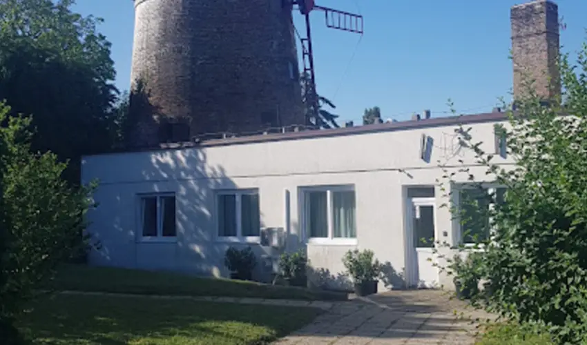 Lencs�s Apartmanh�z Apartmanok Sopron - P�nk�sd