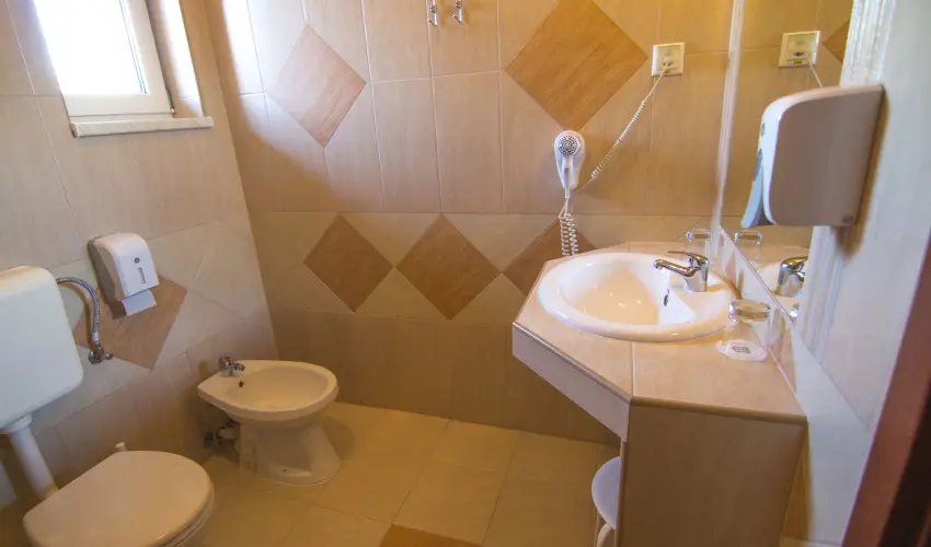 Libra Hotel Veresegyh�z - P�nk�sdi lazul�s a Libr�ban (1 �jt�l)