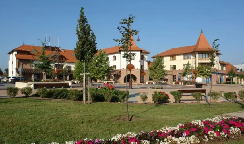 Libra Hotel Veresegyh�z - P�nk�sdi lazul�s a Libr�ban (1 �jt�l)