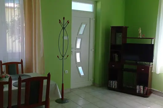 Liliom Apartman - Pnksd (min. 2 j)