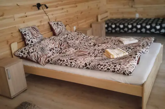 Lilla Apartmanh�zak - P�nk�sd (min. 3 �j)