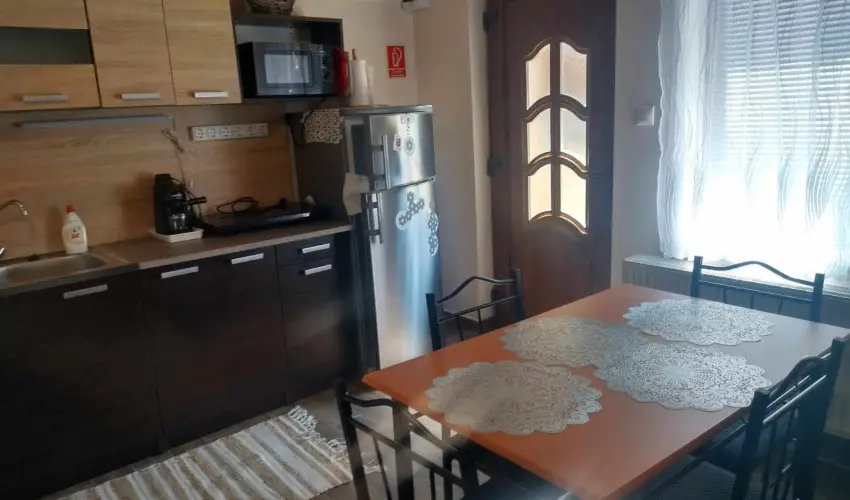 Lilla Apartmanhzak Szilvsvrad - Pnksd (min. 2 j)