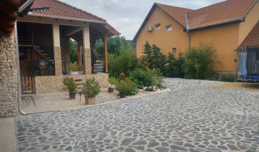 Lilla Apartmanhzak Szilvsvrad - Pnksd (min. 2 j)