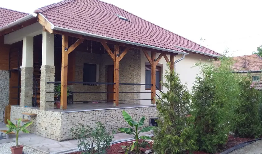 Lilla Apartmanhzak Szilvsvrad - Pnksd (min. 2 j)