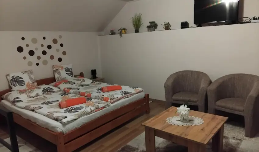 Lilla Apartmanhzak Szilvsvrad - Pnksd (min. 2 j)