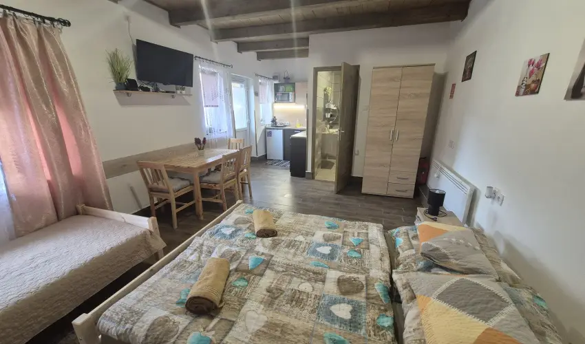 Lilla Apartmanhzak Szilvsvrad - Pnksd (min. 2 j)