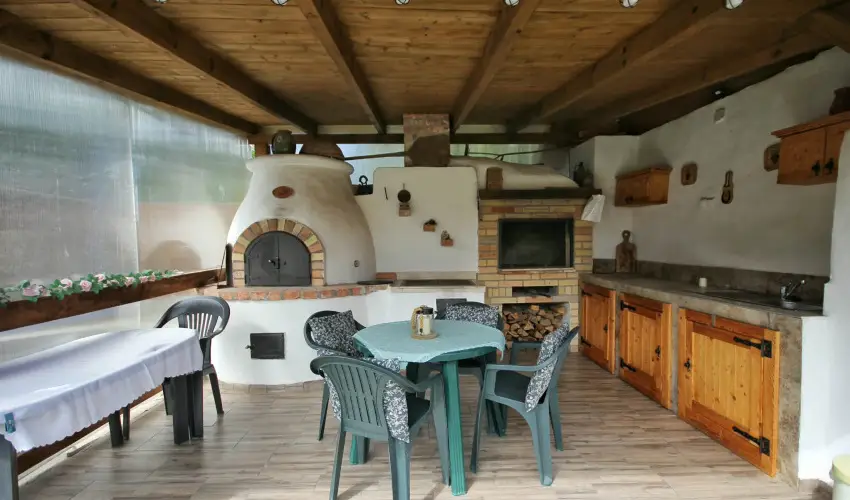 Lilla Apartmanh�zak Szilv�sv�rad - P�nk�sd (min. 3 �j)